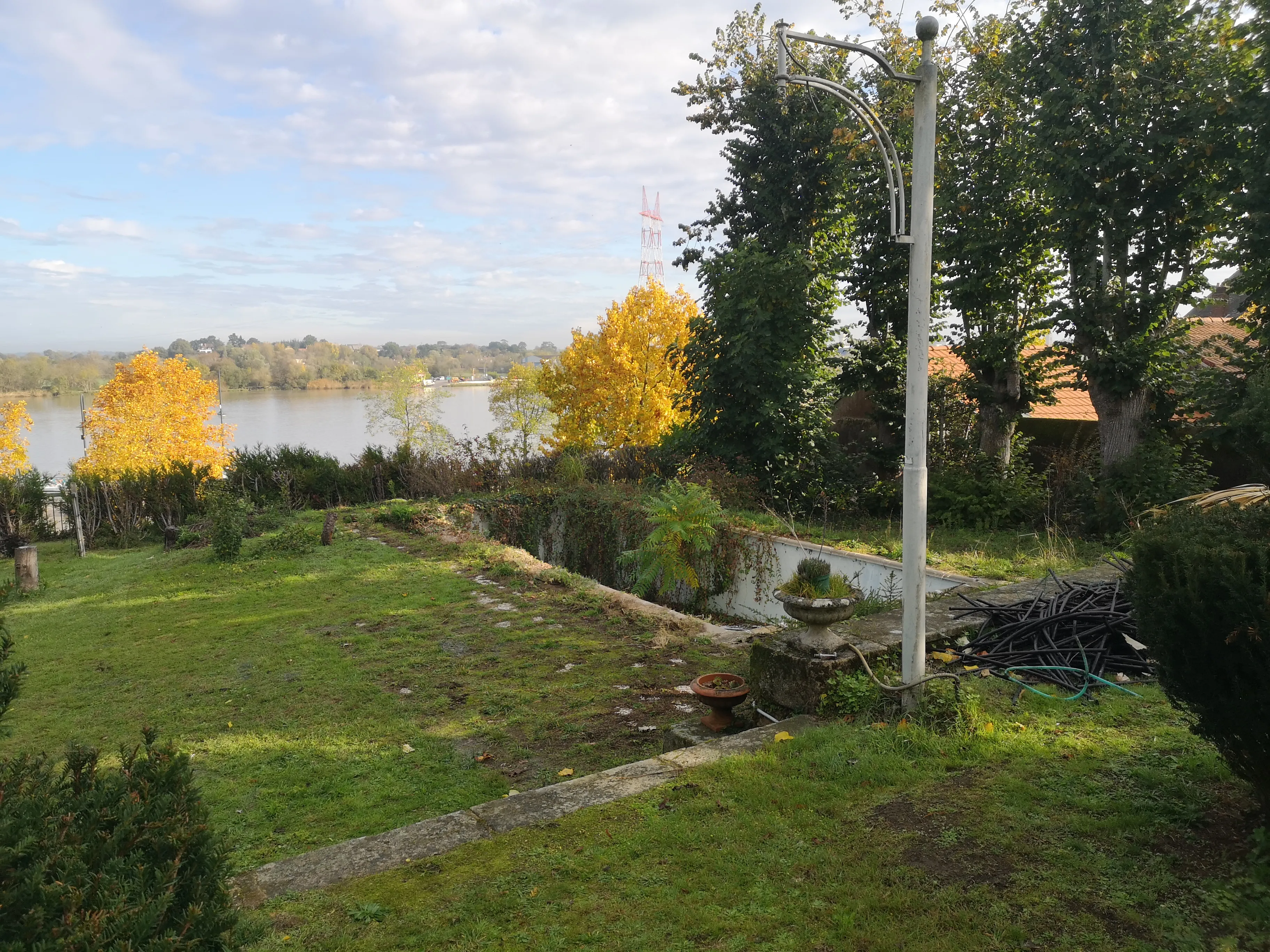 Piscine avant début des travaux de rénovation