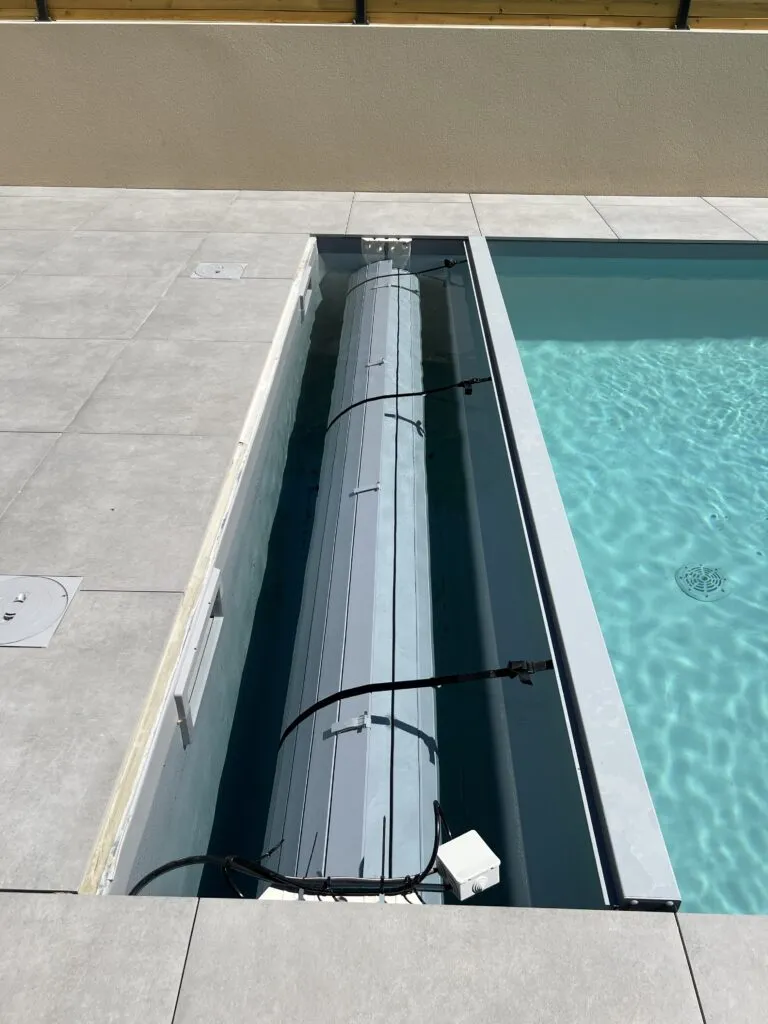 Volet de sécurité pour piscine à Pornic